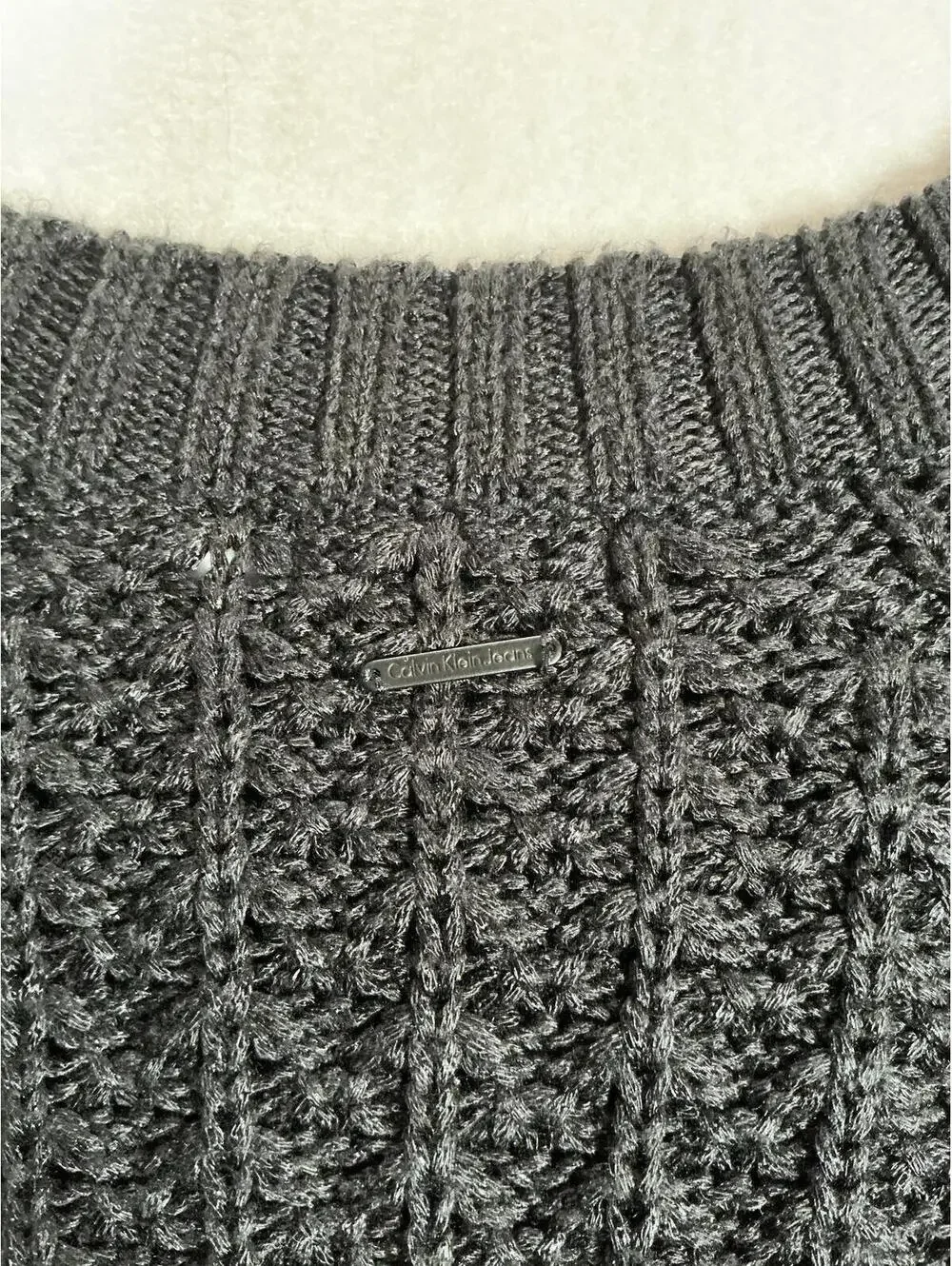 Calvin Klein Jeans Black Textured Knit‎ Crewneck Sweater Size M